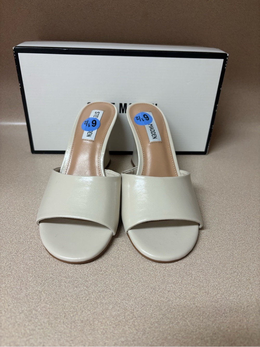 Steve Madden Off-White / Cream Open-Toe Wedge Mule Sandals - Picture 2 of 5